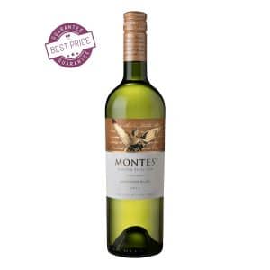 Montes Limited Selection Sauvignon Blanc 2023 – premium Chilean white wine from Leyda Valley with citrus, tropical fruit & ocean minerality; crisp, refined, coastal elegance.